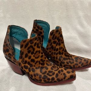 ARIAT women’s Dixon Haircalf Western Cheetah Boot